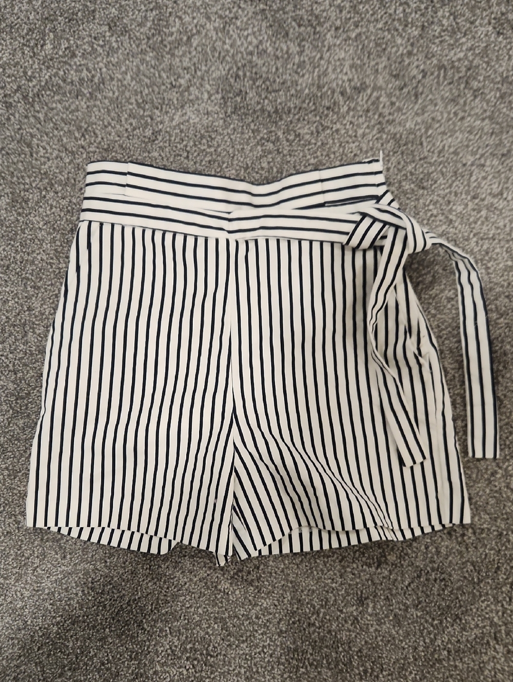 Dalia NAVY & White Striped High-Waist Tie Belt Shorts NWOT